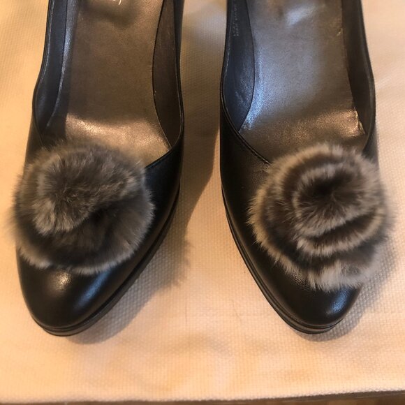 NEW (NWOT) Carisma Italian black leather platform pumps w/ gray fur sz 9 - Picture 3 of 15